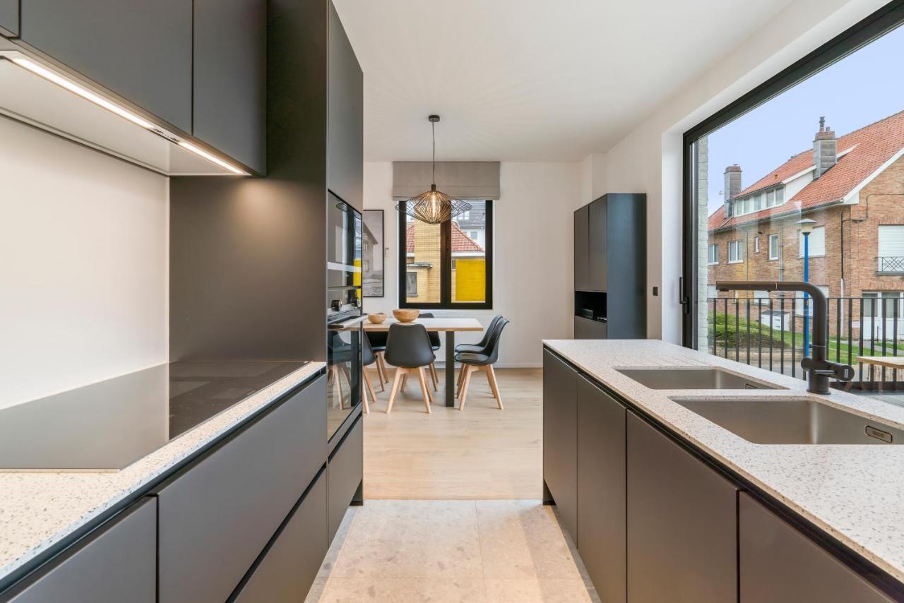 Sublieme, Ruime Luxe 10p Met Terras én Tuin Koksijde
